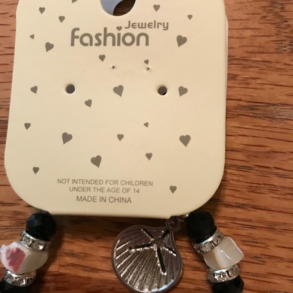 🏝NWT Summer Stretchy Seashell Bracelet (Black)🏝 - Picture 7 of 13